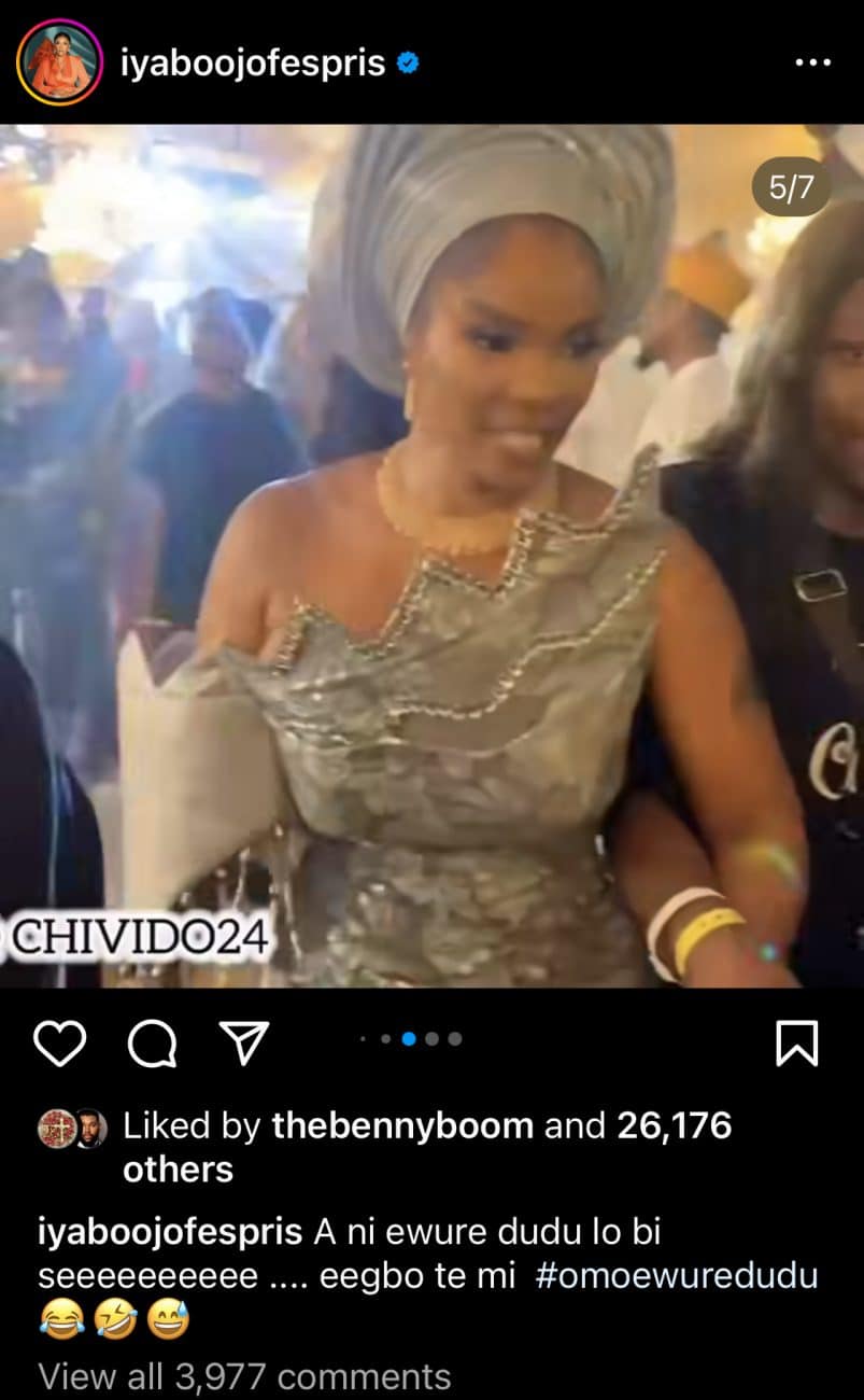 Iyabo Ojo arrives at Davido’s wedding venue.
